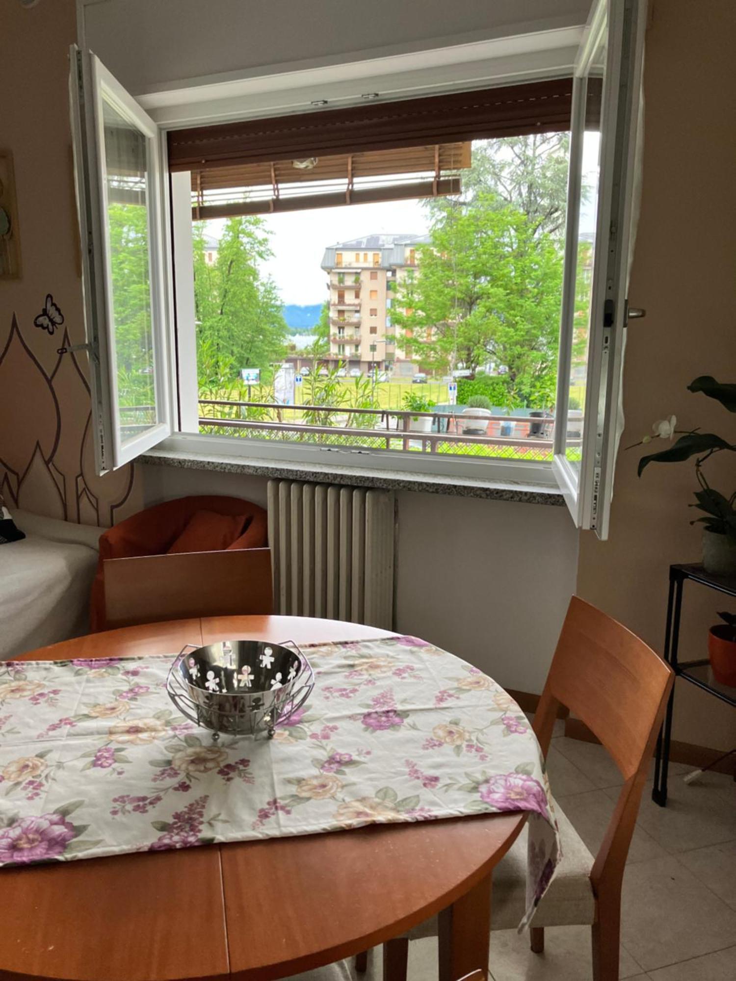Lake View Villa Dormelletto Kültér fotó